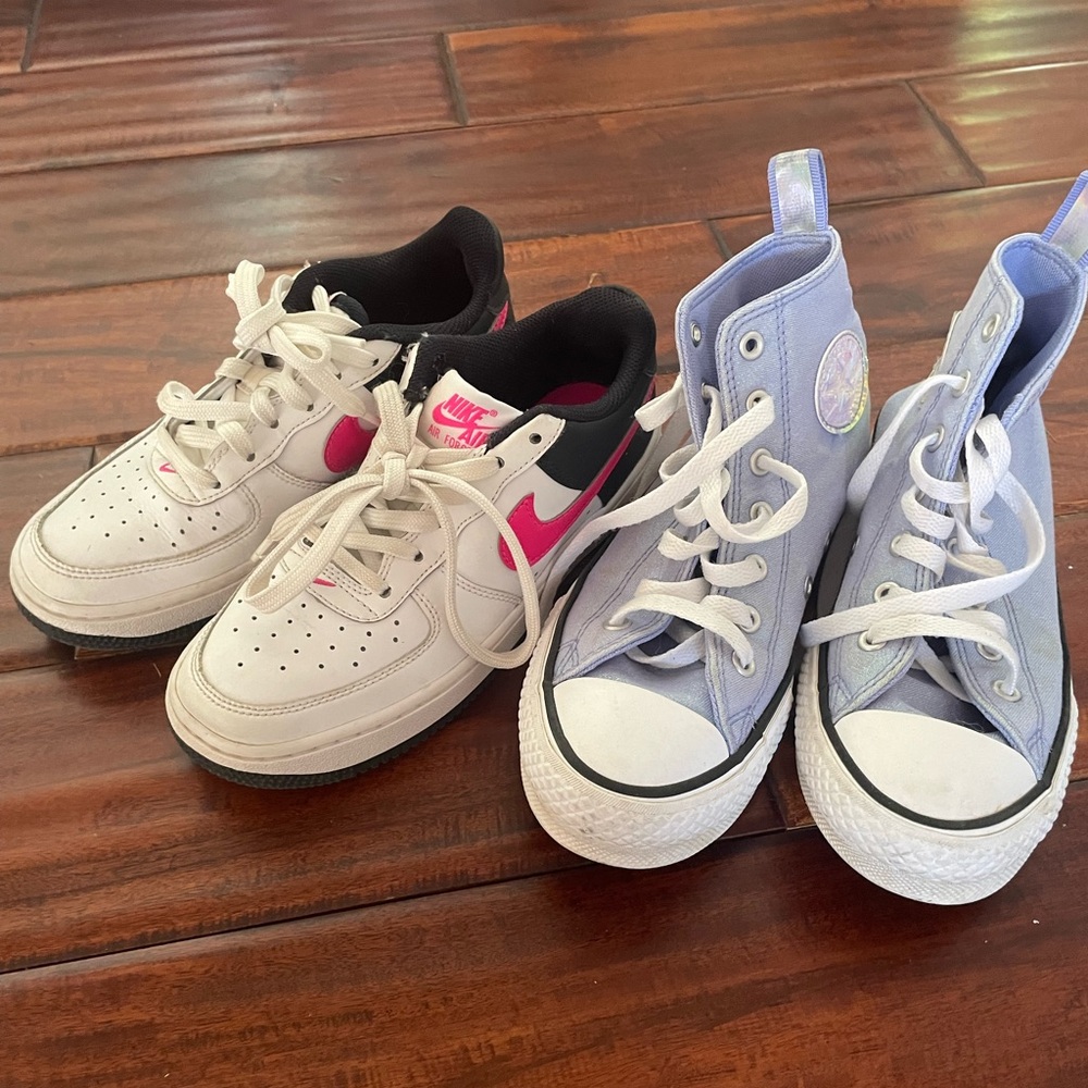 Nike Kids White and Pink Sneakers